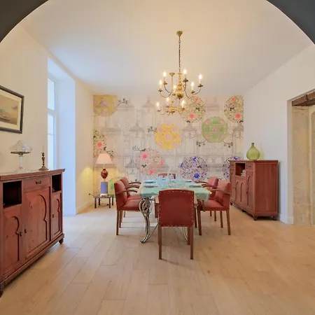 Holiday home In With Kitchen *